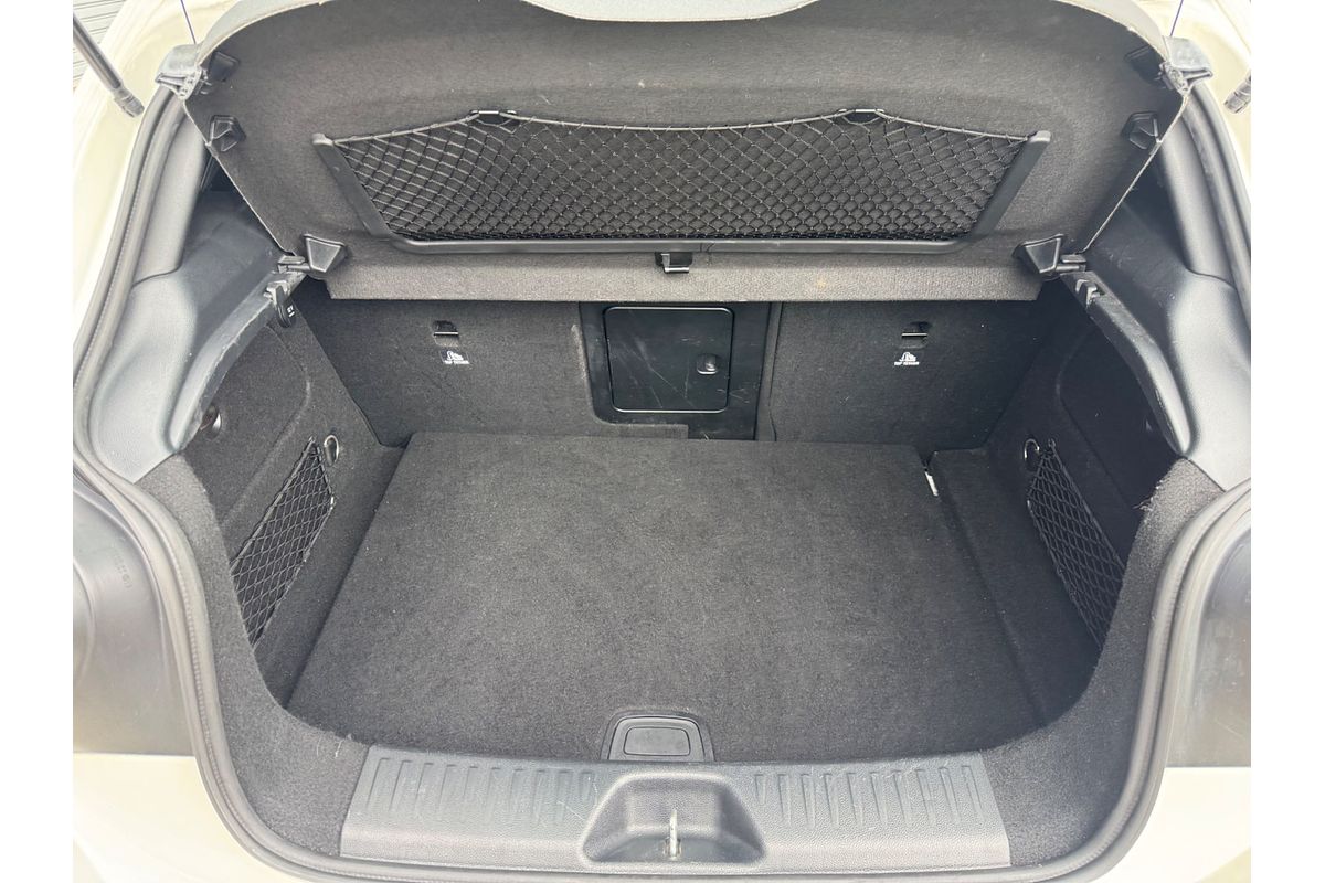 2016 Mercedes-Benz A-Class A200 W176