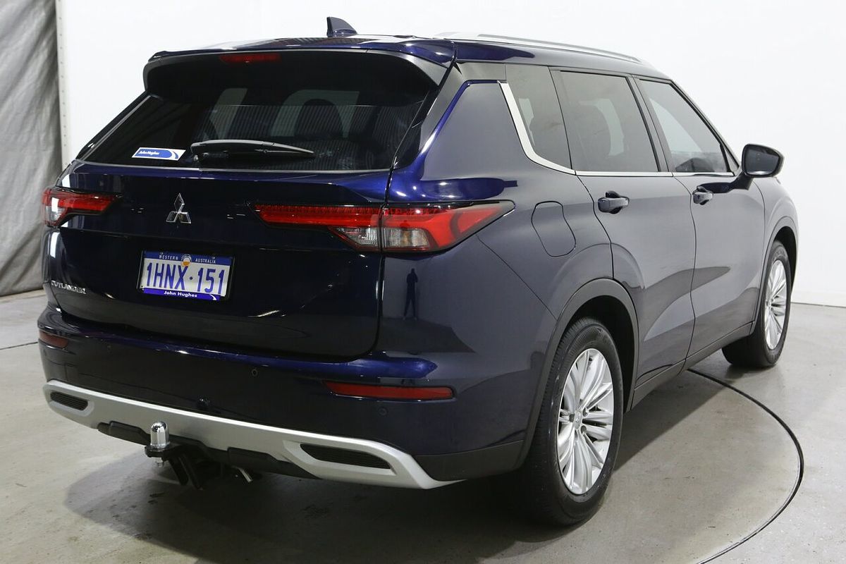 2022 Mitsubishi Outlander LS ZM
