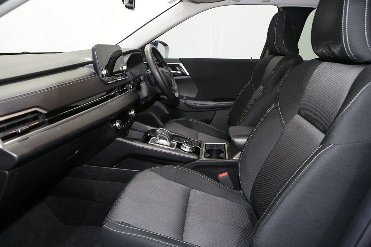 2022 Mitsubishi Outlander LS ZM