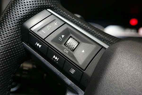 2022 Mitsubishi Outlander LS ZM