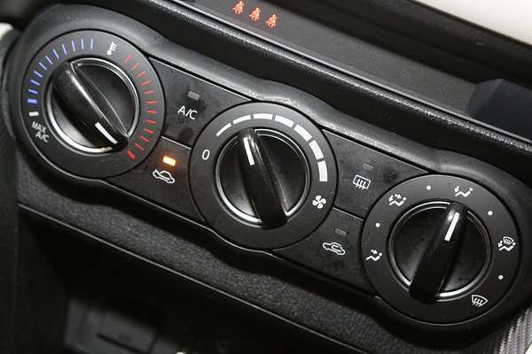 2024 Mazda 2 G15 Pure DJ Series