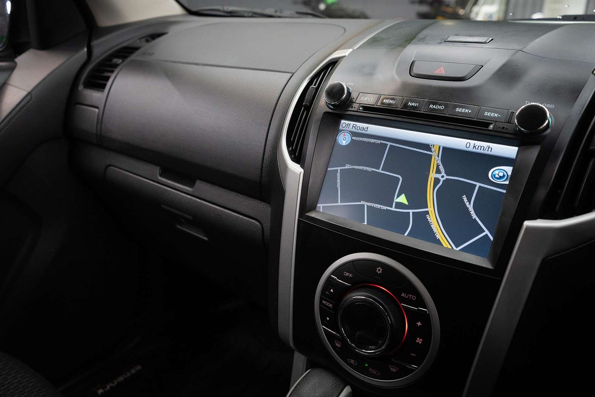 2015 Isuzu MU-X LS-U