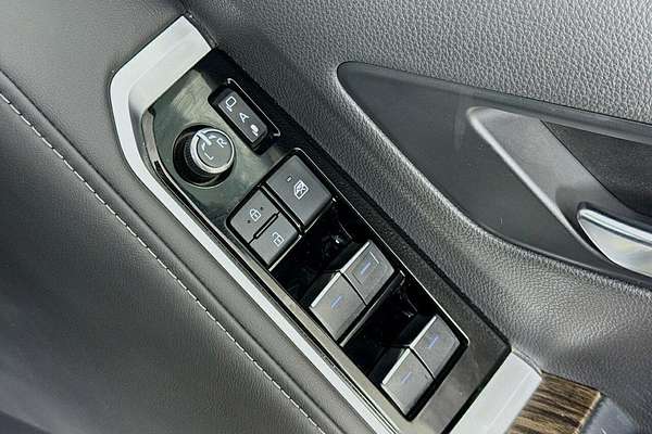 2022 Toyota Landcruiser VX FJA300R