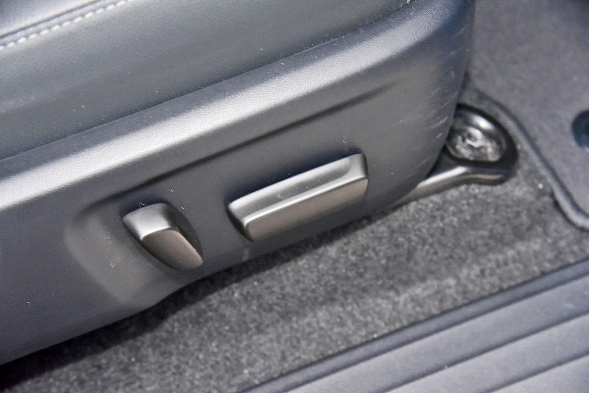 2024 Toyota Hilux Rogue 48V GUN126R 4X4