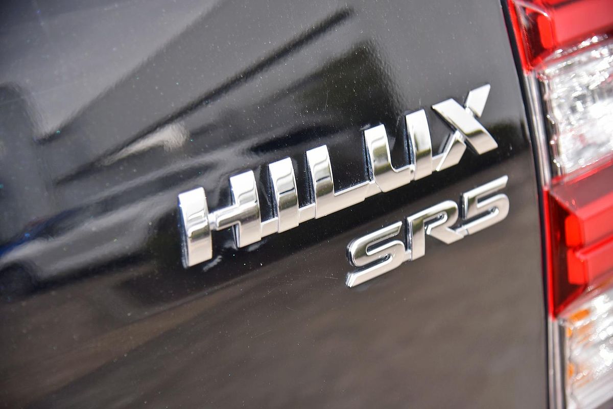 2021 Toyota Hilux SR5 GUN126R