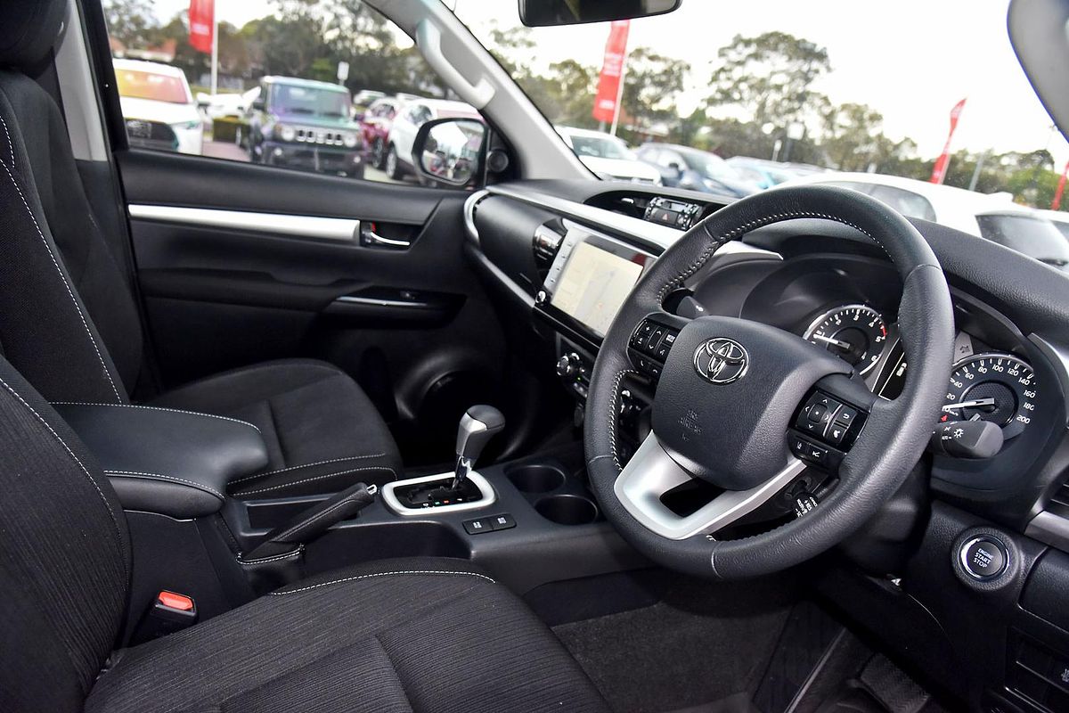 2021 Toyota Hilux SR5 GUN126R