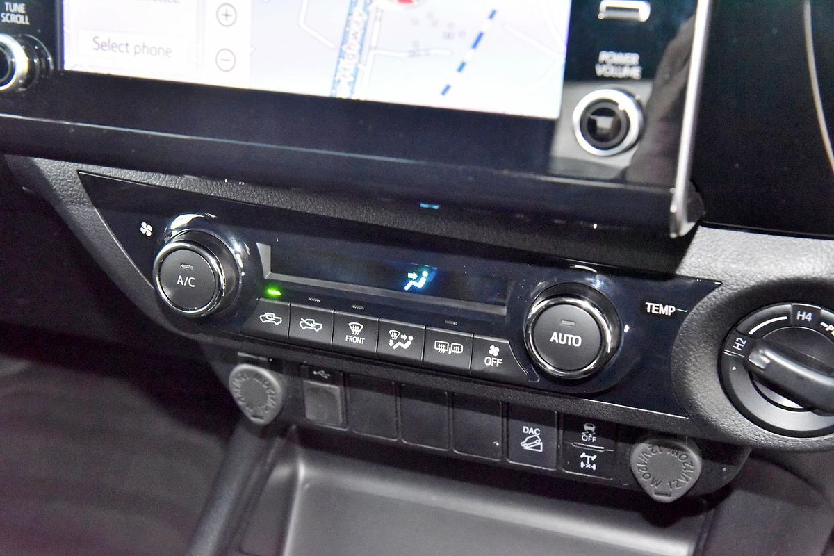 2021 Toyota Hilux SR5 GUN126R