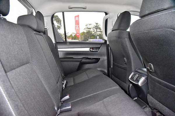 2021 Toyota Hilux SR5 GUN126R