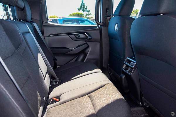 2025 Isuzu D-MAX X-RIDER 4X4