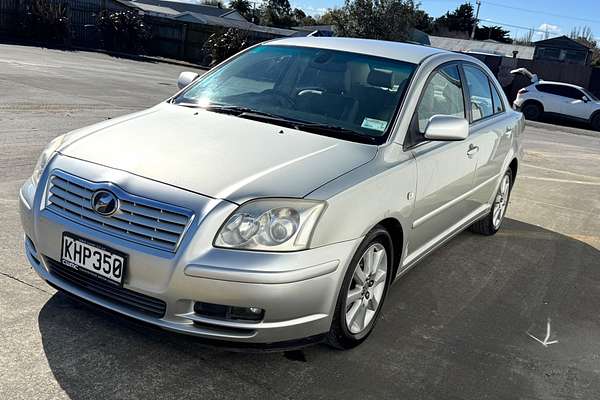 2006 Toyota AVENSIS