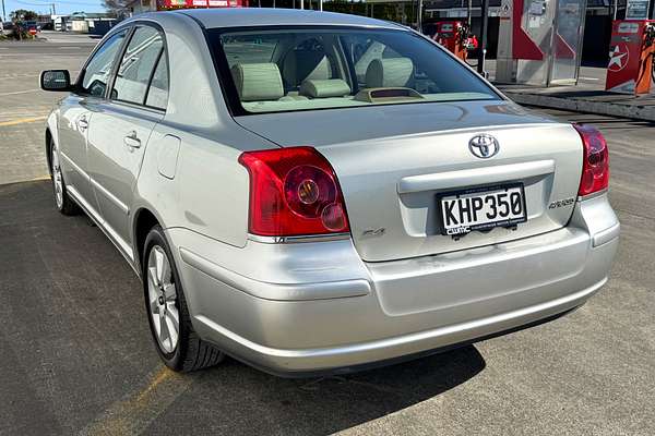 2006 Toyota AVENSIS
