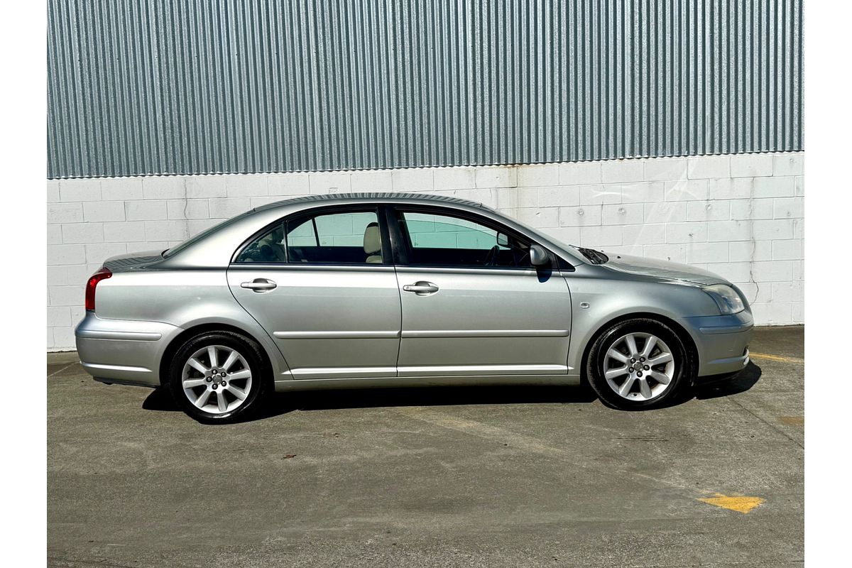 2006 Toyota AVENSIS