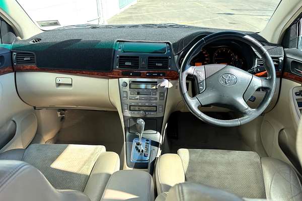 2006 Toyota AVENSIS
