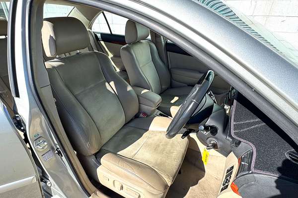 2006 Toyota AVENSIS