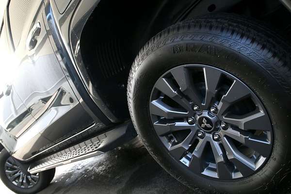 2024 Mitsubishi Triton GLS MV 4X4
