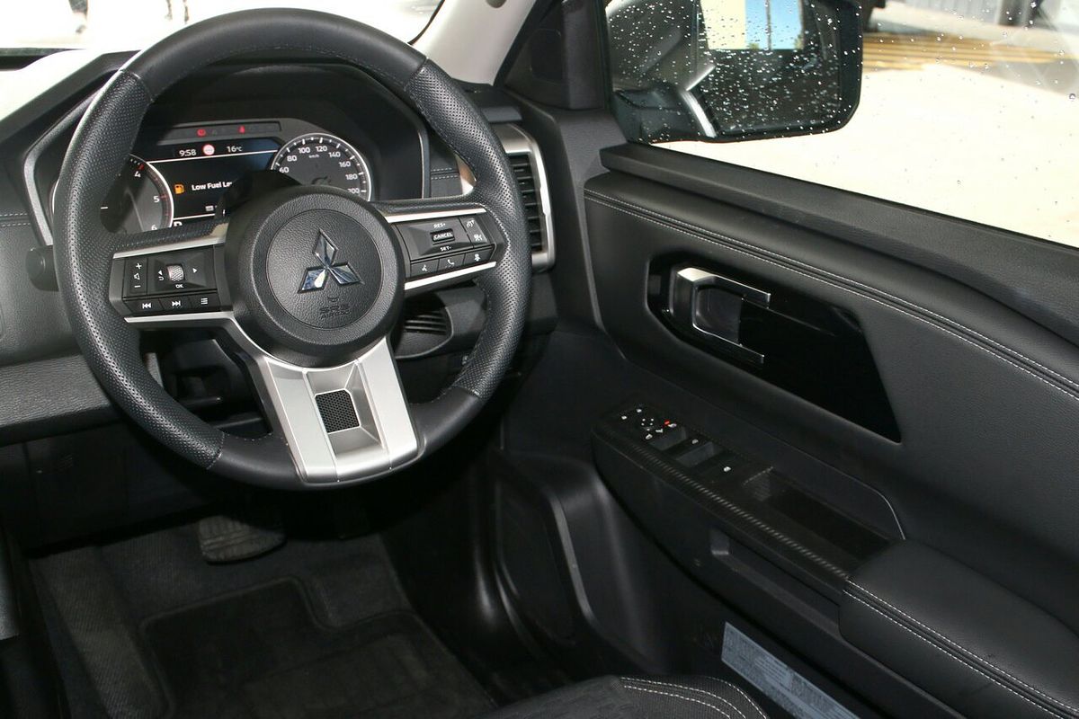 2024 Mitsubishi Triton GLS MV 4X4