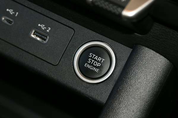 2024 Mitsubishi Triton GLS MV 4X4