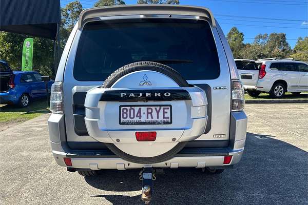 2011 Mitsubishi Pajero Exceed NT