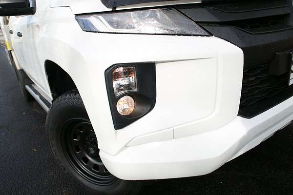 2019 Mitsubishi Triton GLX MR 4X4