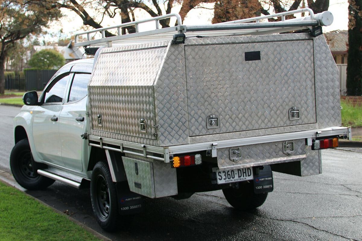 2019 Mitsubishi Triton GLX MR 4X4
