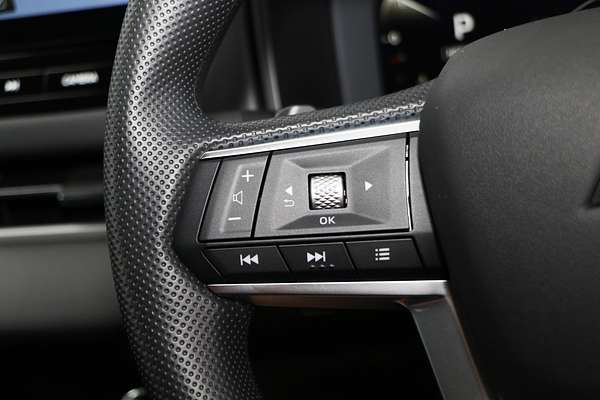 2025 Mitsubishi Outlander ES ZM