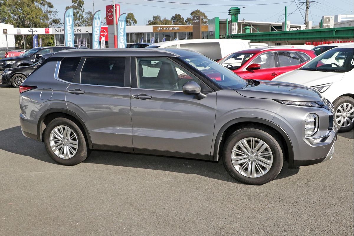 2022 Mitsubishi Outlander LS ZM