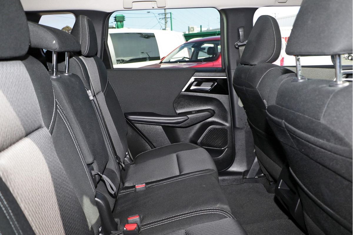 2022 Mitsubishi Outlander LS ZM