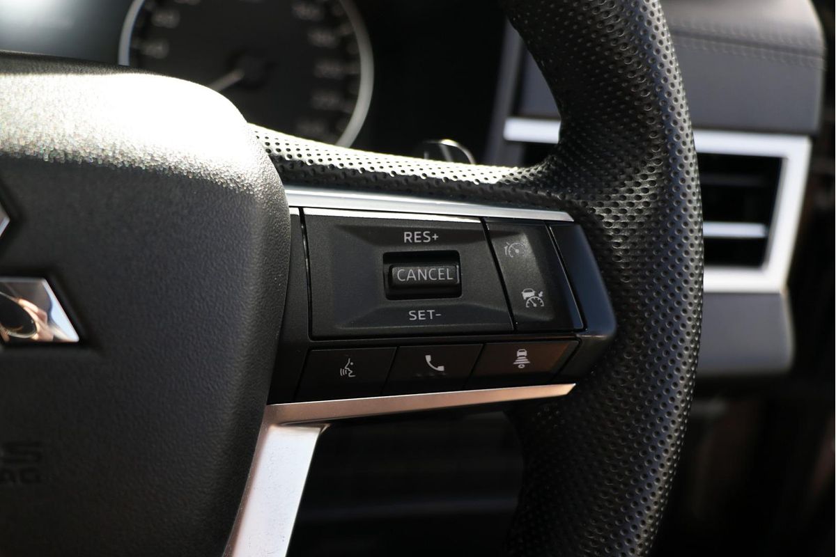2022 Mitsubishi Outlander LS ZM