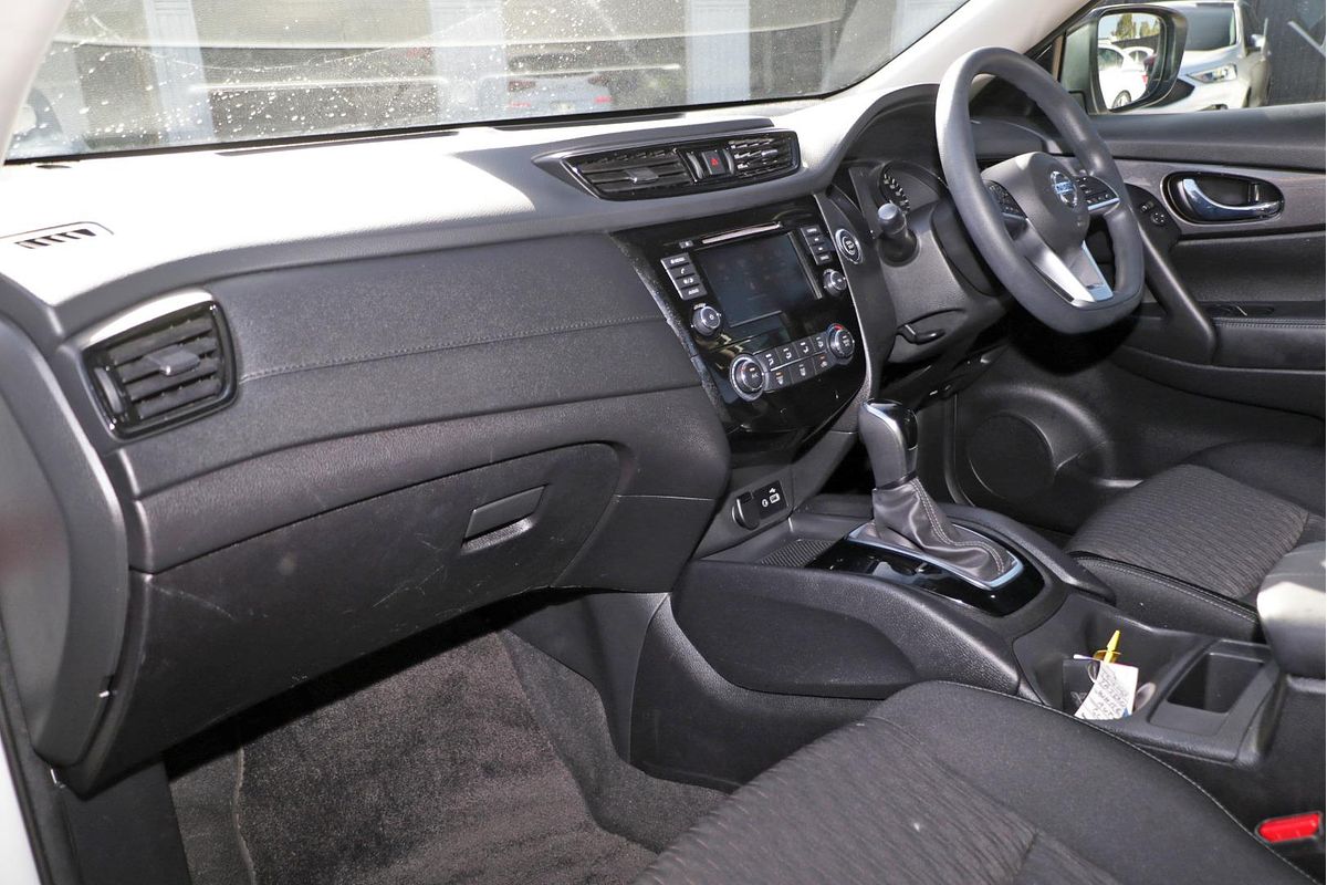 2022 Nissan X-TRAIL ST T32