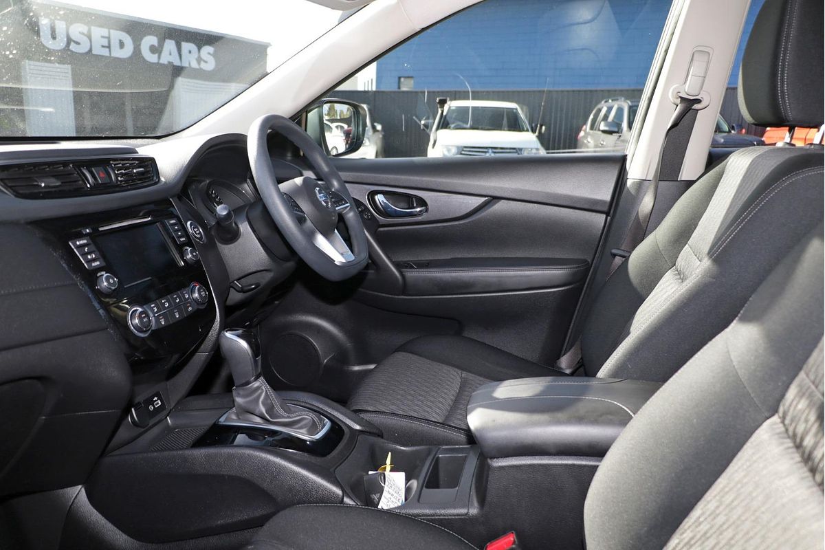 2022 Nissan X-TRAIL ST T32