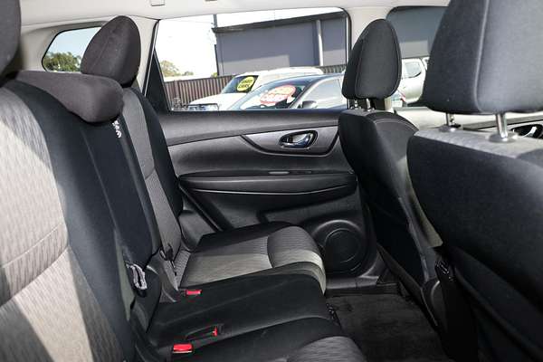2022 Nissan X-TRAIL ST T32