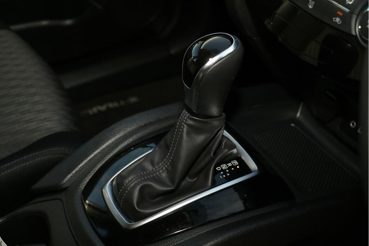 2022 Nissan X-TRAIL ST T32
