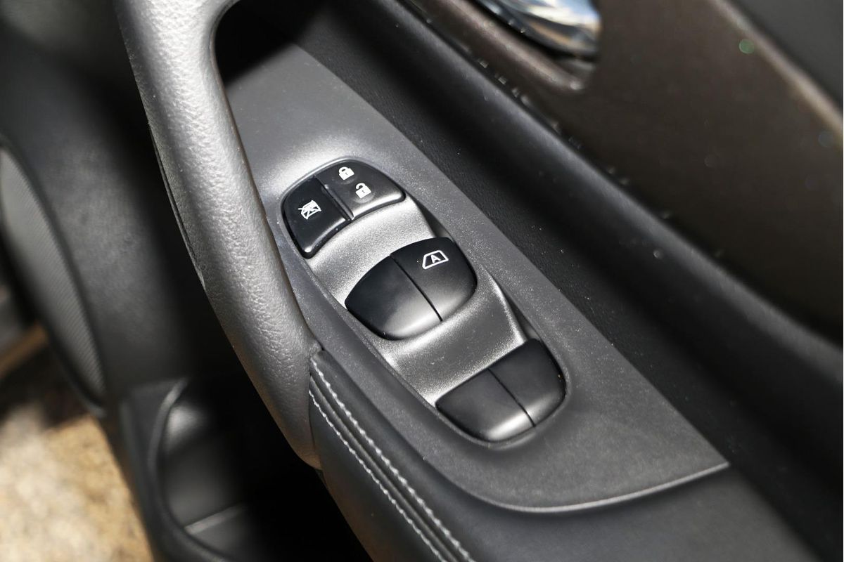 2022 Nissan X-TRAIL ST T32