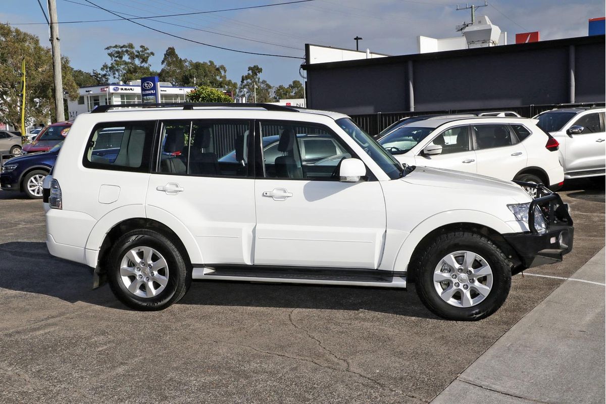 2021 Mitsubishi Pajero GLX NX