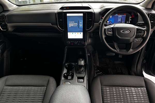 2024 Ford Everest Ambiente 2.0L