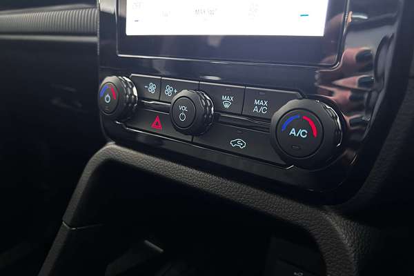 2024 Ford Everest Ambiente 2.0L