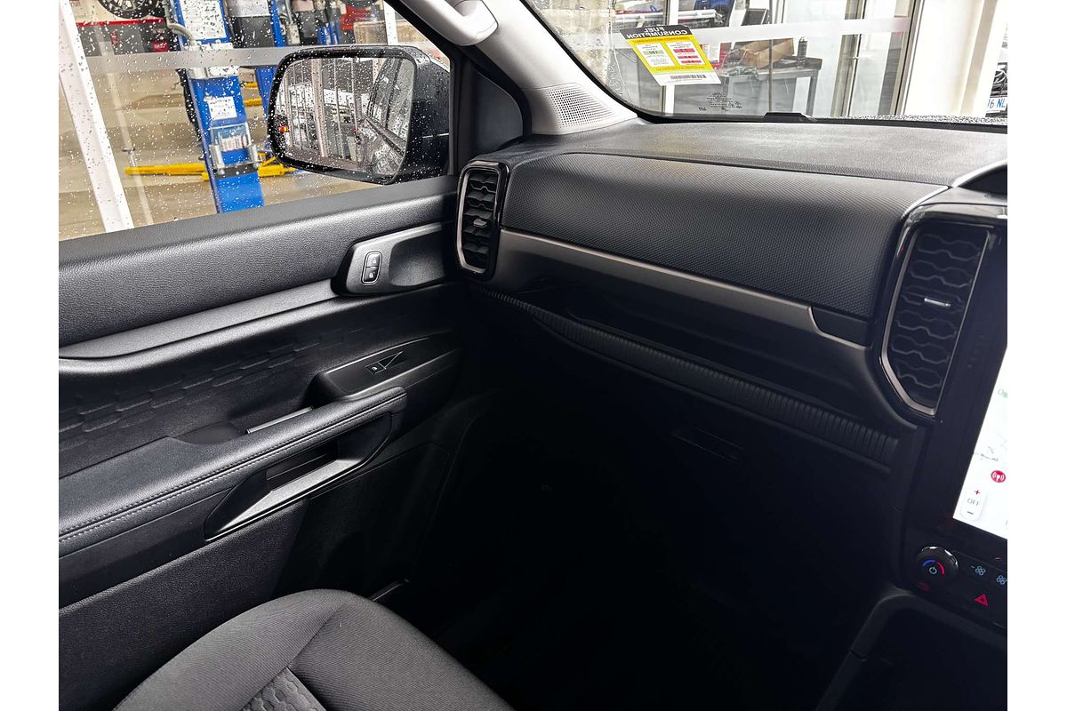 2024 Ford Everest Ambiente 2.0L