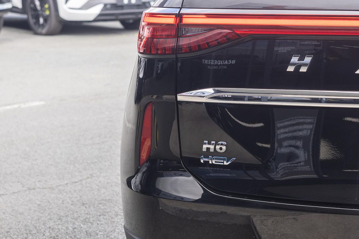 2022 GWM H6 Lux B01