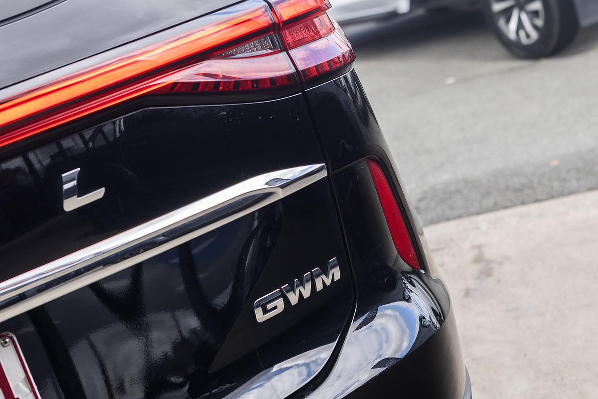 2022 GWM H6 Lux B01