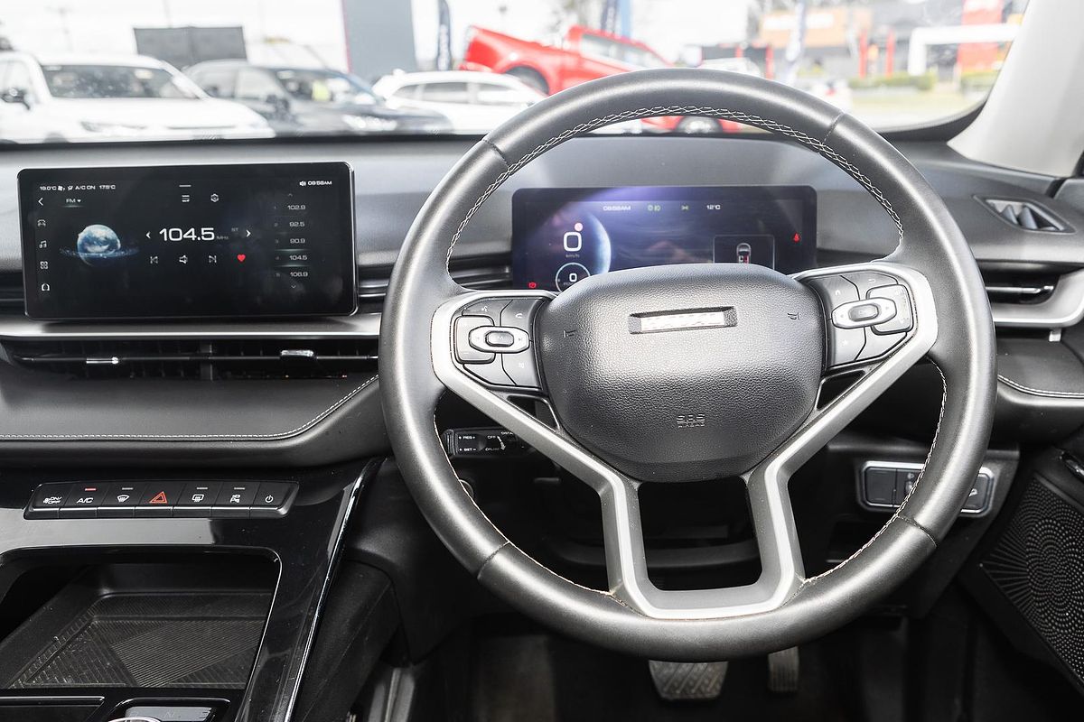 2022 GWM H6 Lux B01