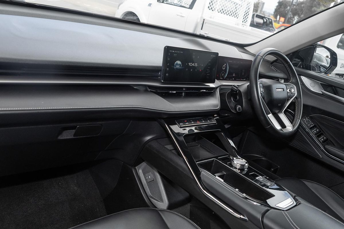 2022 GWM H6 Lux B01