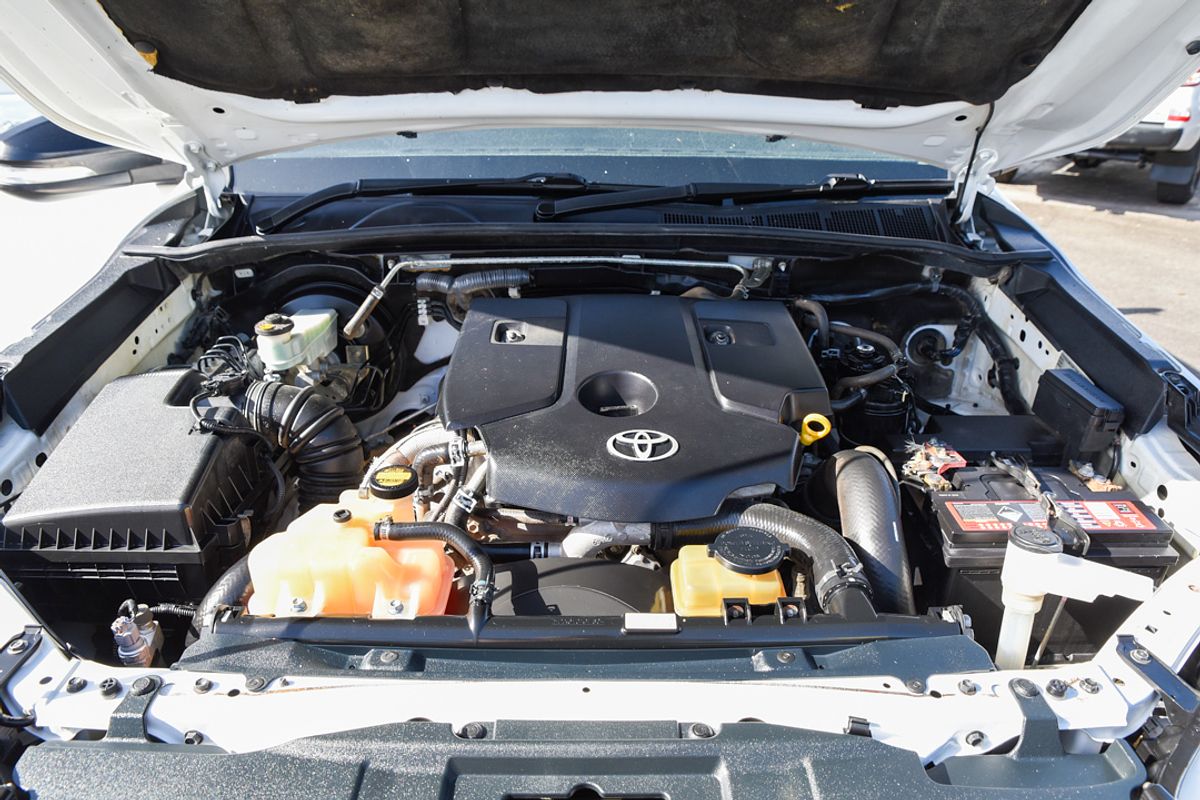 2015 Toyota Hilux SR GUN126R 4X4