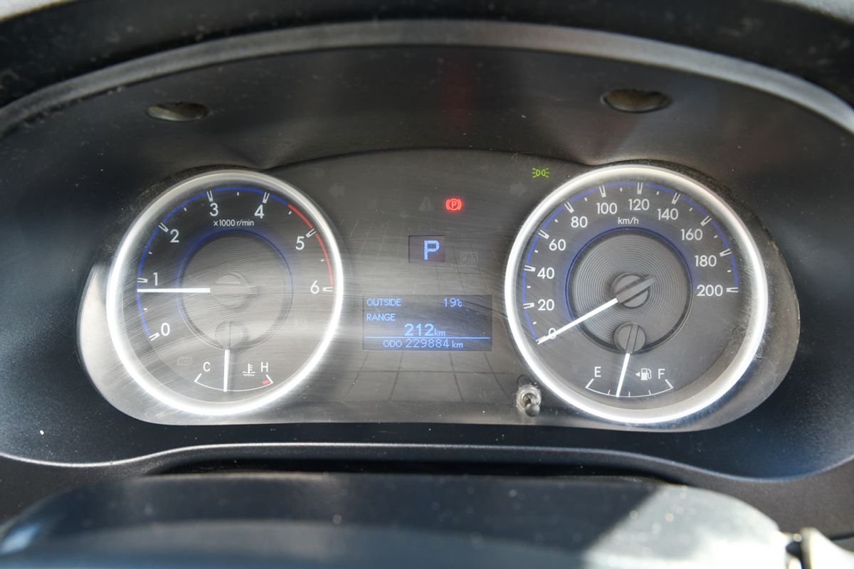 2015 Toyota Hilux SR GUN126R 4X4