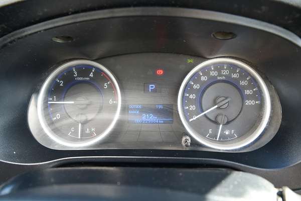 2015 Toyota Hilux SR GUN126R 4X4