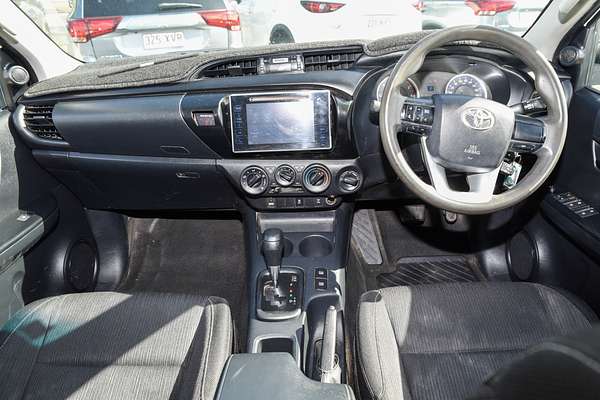 2015 Toyota Hilux SR GUN126R 4X4