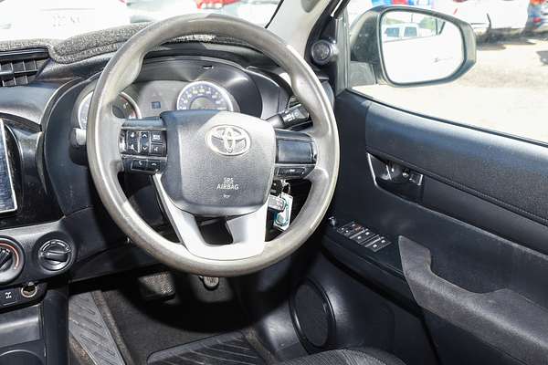 2015 Toyota Hilux SR GUN126R 4X4
