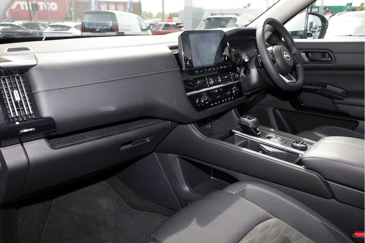 2024 Nissan Pathfinder ST-L R53