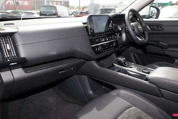 2024 Nissan Pathfinder ST-L R53