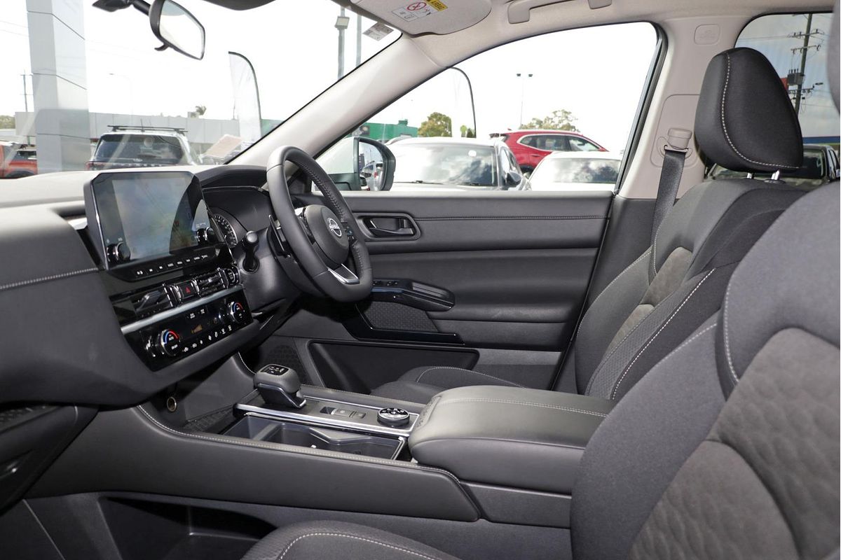 2024 Nissan Pathfinder ST-L R53