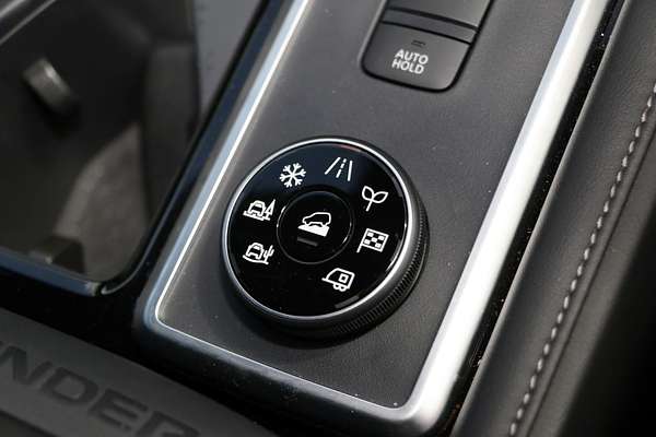 2024 Nissan Pathfinder ST-L R53